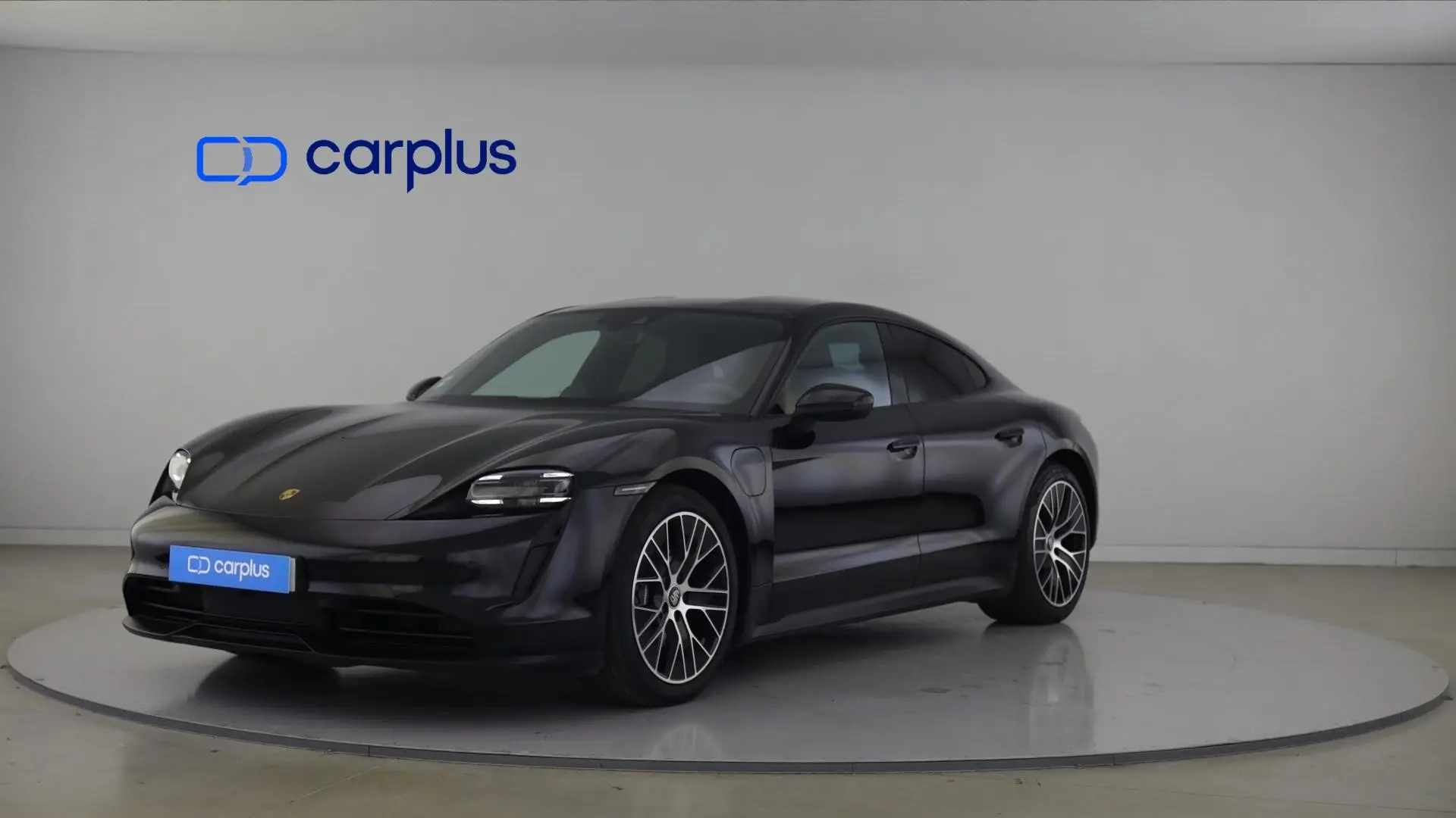Porsche Taycan -